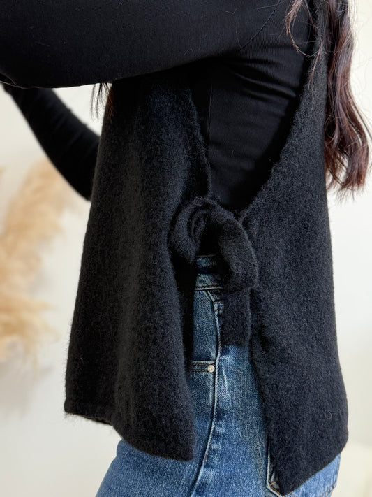 Pull sans manche noir